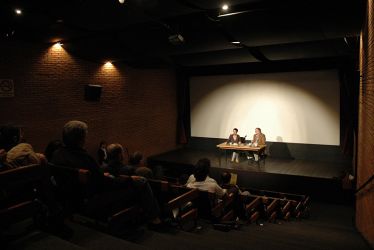 Mostra de Cinema da Cultura Caipira (2008), debate realizado no Centro Cultural São Paulo. A Mostra se propôs a revelar parte das riquezas da cultura caipira, através da produção audiovisual, música com apresentação do cantor e compositor Renato Teixeira, e quatro debates, sendo dois realizados em São Paulo e os demais em Brasília. Foto: Sossô Parma